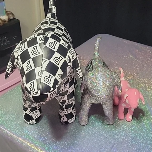 RARE Htf VS Pink Metal Bin Tote Tub Display/ Prop - Picture 12 of 12